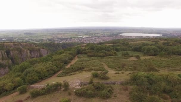 Paisagem Aérea Cheddar Gorge Aldeia Reservatório Tiro Drone — Vídeo de Stock