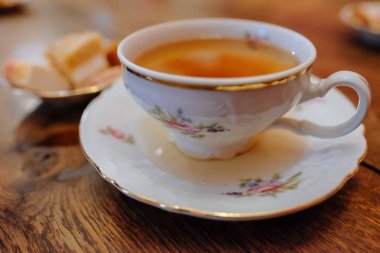 Masada çay ve tatlılar ile Kupa