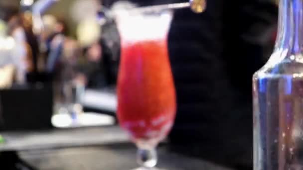 Cocktail Fumé Avec Glace Sèche — Video