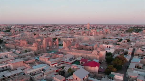 Oud Bukhara Stad Oezbekistan Panorama Stralen Van Ondergaande Zon Neergeschoten — Stockvideo