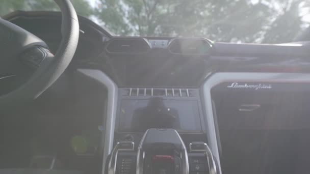 Lamborghini Wnętrze Kamera Przedniego Siedzenia Pasażera Akcenty Logo — Wideo stockowe