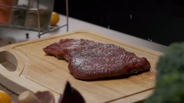 Bife Filé Carne Salgada Chef Profissional Close Slow Motion — Vídeo de Stock