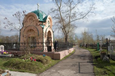 Tüccarlar Tokarev, bahar Krasnoyarsk şehrin eski Troitsk mezarlığı (1842) 19. yüzyıl bir Anıtı Chapel Türbesi.