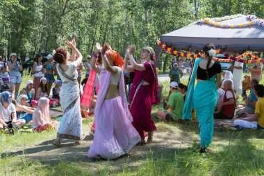 Shushenskoe, Krasnoyarsk Bölgesi, Rf-Temmuz 12,2014: Intl Festivali müzik ve el sanatları 