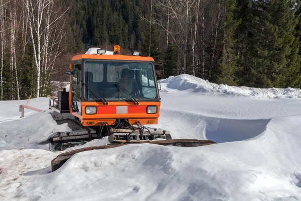 Sneeuw Reiniging Bulldozer Voor Het Reinigen Van Skipiste Permanent Een — Stockfoto