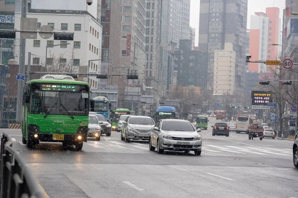 Seul, Kore (13 Aralık 2018): Toplu taşımacılık