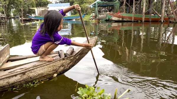 Tonle Sap Gölü. Yerel halkın