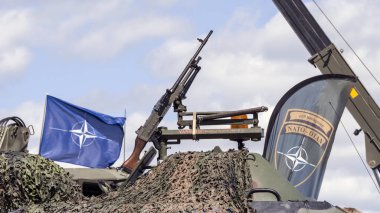 makineli tüfek askeri araç monte