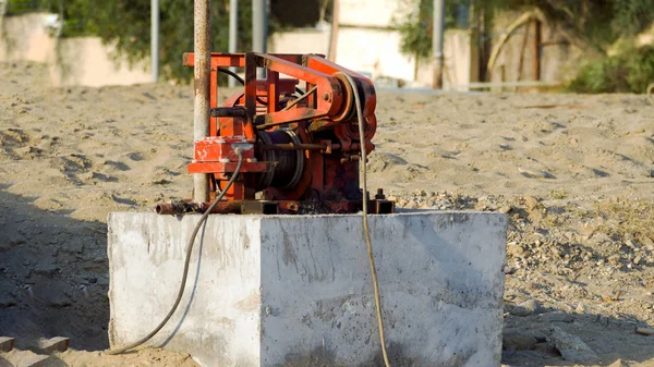 Generador de gasolina en la playa — Foto de Stock