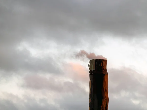 Fumaça de um tubo — Fotografia de Stock