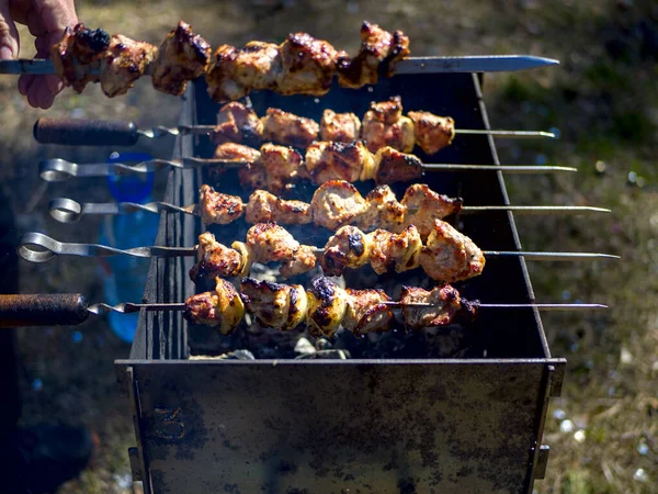 Grill mit Feuer — Stockfoto