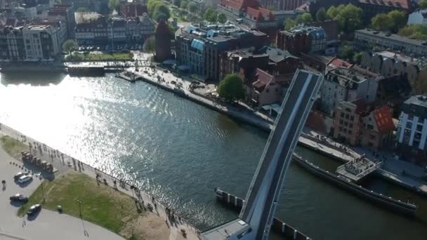 Sobrevoar Nova Ponte Gdansk — Vídeo de Stock