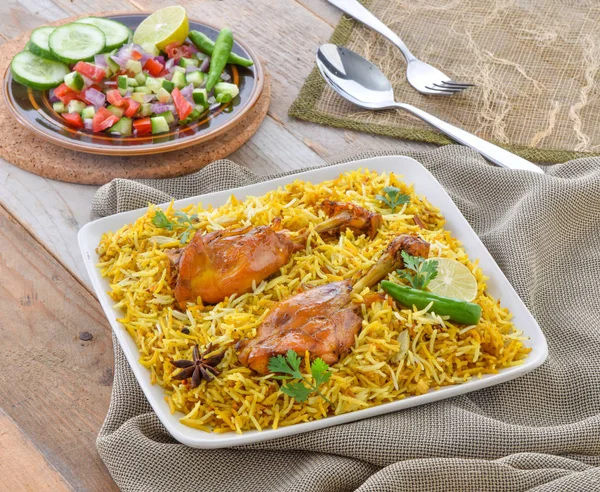 Biryani Kurczaka Bardzo Smaczne Pyszne Jedzenie — Zdjęcie stockowe