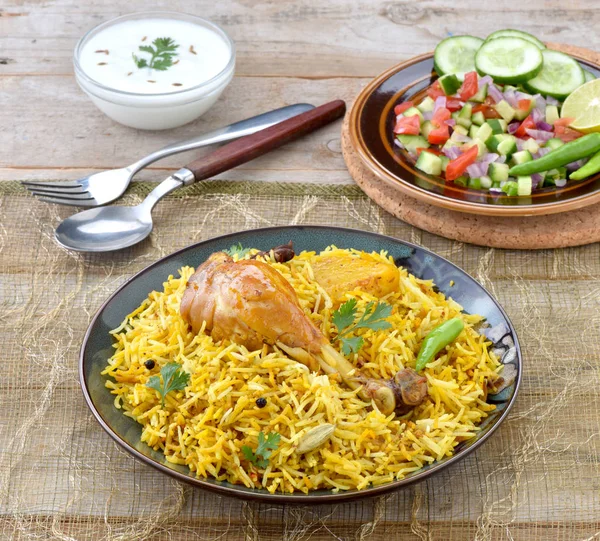 Pikantní Ústa Zalévání Kuřecí Biryani Připravené Kuře Plné Koření — Stock fotografie