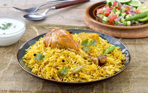 Ostry Usta Podlewania Kurczaka Biryani Przygotowanego Kurczaka Pełna Przypraw — Zdjęcie stockowe