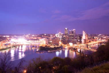 Panoramik Pittsburgh ve 3 nehirler, Pittsburgh, Pennsylvania, ABD