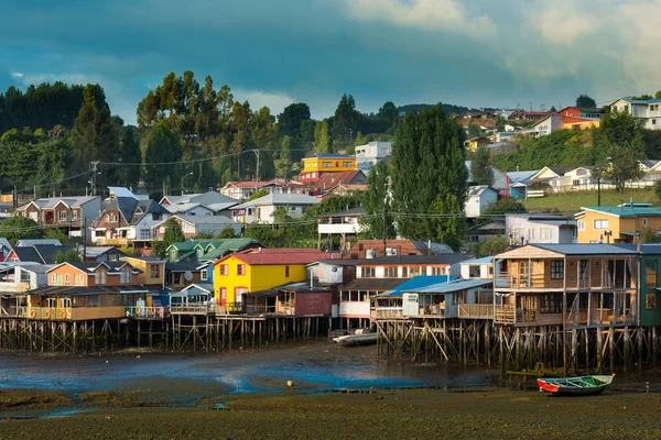 Традиционные Дома Известные Палафитос Городе Кастро Острове Чилоэ Юге Чили — стоковое фото