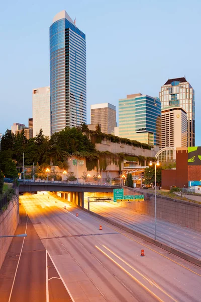 Seattle Washington Estados Unidos Julho 2012 Intersate Sob Freeway Park — Fotografia de Stock