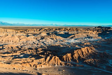 Valle de la Luna 'da tuz oluşumları (İspanyolca: Cordillera de la Sal), Los Flamencos Ulusal Rezervi, San Pedro de Atacama, Şili