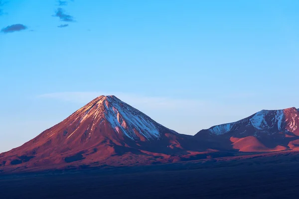 Vulcão Licancabur Pôr Sol San Pedro Atacama Deserto Atacama Chile — Fotografia de Stock