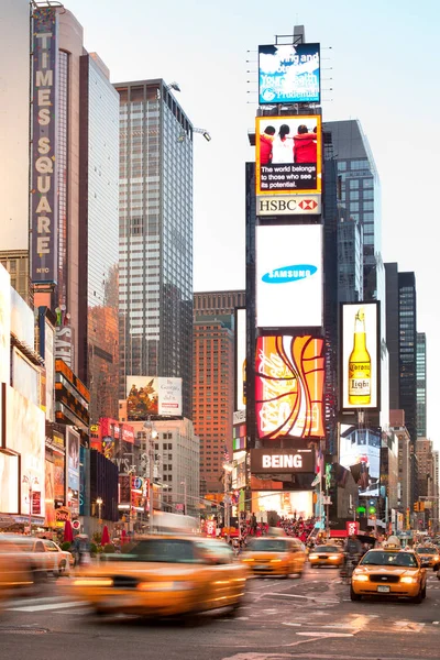 New York City Amerikai Egyesült Államok May 2011 Sárga Taxok — Stock Fotó