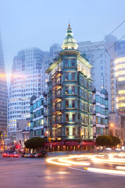 San Francisco Kalifornien Usa Lichtwege Der Columbus Avenue Mit Dem — Stockfoto