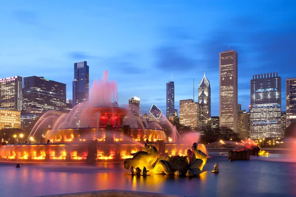 Buckingham Fountain Grant Park Downtown Skyline Chicago Illinois United States — стокове фото