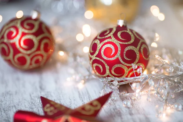 Brinquedo Natal Fundo Madeira Branco Com Luzes — Fotografia de Stock