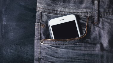 kot cep telefon yakın