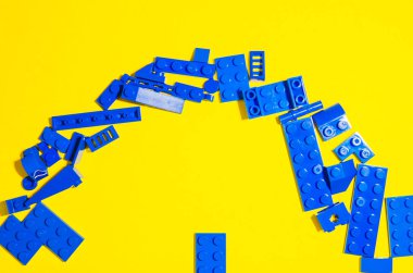 oyuncak tuğlabir daire yapma