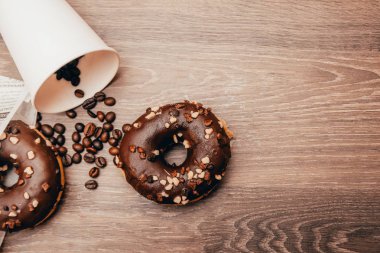 Kahve dükkanında kahvaltı.