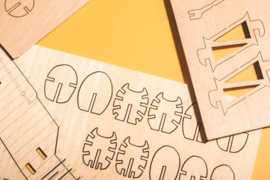 Ahşap uçak yapımcısı