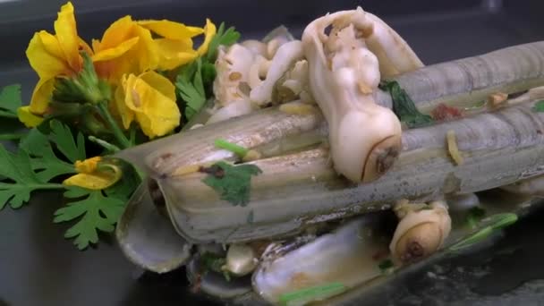 Rasiermuscheln Meeresfrüchte Frisch — Stockvideo