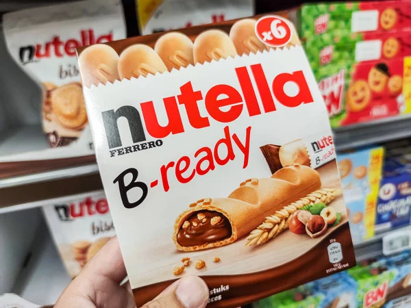 Puilboreau Francia Octubre 2020 Nutella Ready Chocolate Bars Nox Supermarket — Foto de Stock