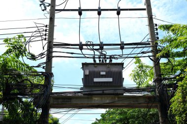 24 saat çalışıyorum.