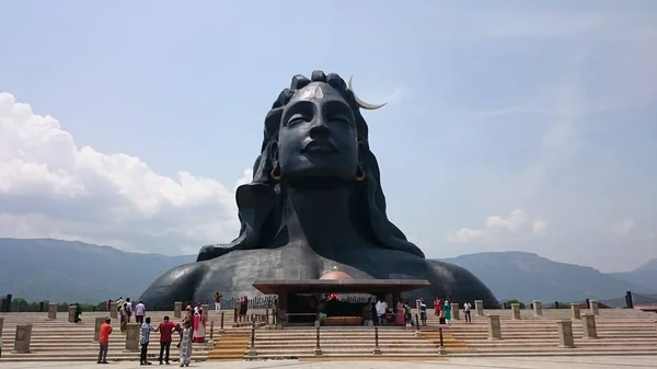 Статуя Adiyogi, найбільший бюст у світі, іша Фонду — стокове фото