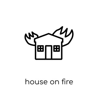 Evin üstünde ateş kutsal kişilerin resmi. Modaya uygun modern düz doğrusal vektör evi ince çizgi sigorta Collection, düzenlenebilir anahattı kontur vektör çizim beyaz arka plan üzerinde yangın simgesine