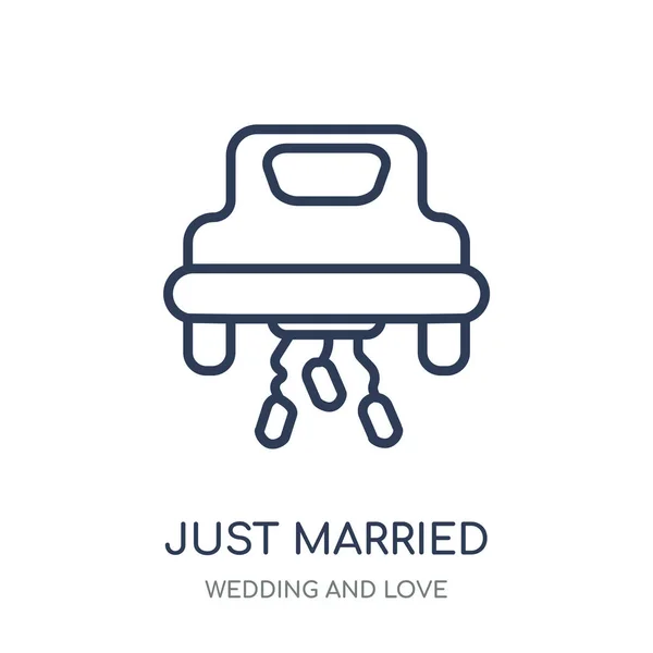 ちょうど結婚されていたアイコンです 結婚と愛のコレクションからだけ結婚している線形シンボル デザイン 白い背景の上の簡単なアウトライン要素ベクトル図 — ストックベクタ