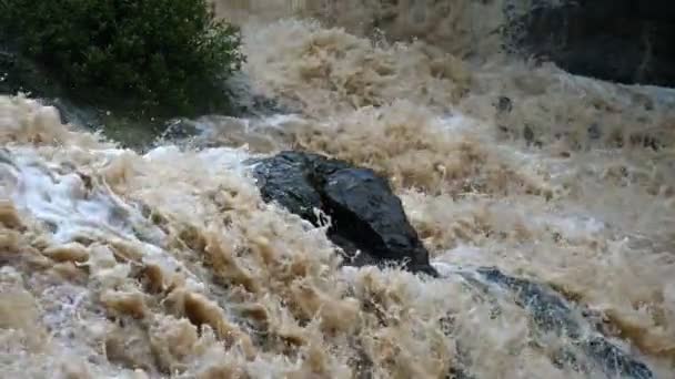 Overvol Wilde Wateren Van Rivier Slow Motion Amerikaanse Caribbean Rivier — Stockvideo