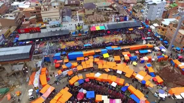 Oruro Falu Farsangi Felvonulás Légifelvételek Színes Bolíviai Folklór Parade Tinkus — Stock videók