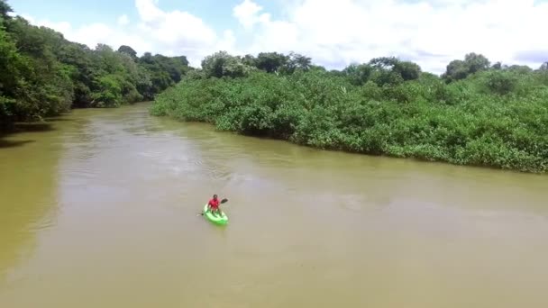 Kayaking Tropical Waters Aerial Drone View Young Man Pracying Water — Stok Video
