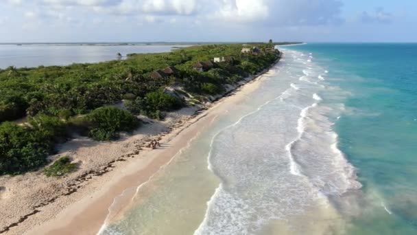 Tulum Stranden Rivera Maya Antenn Drönare Utsikt Blå Klart Vatten — Stockvideo