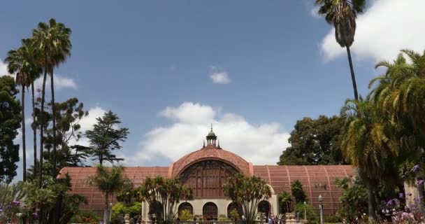 Ботанічна будівля Парку Бальбоа в Сан - Дієго (штат Каліфорнія, США). — стокове відео