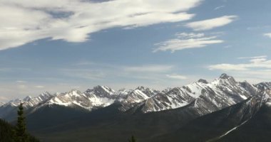 Sülfür Dağı 'ndan Dağ Manzarası Alberta Kanada