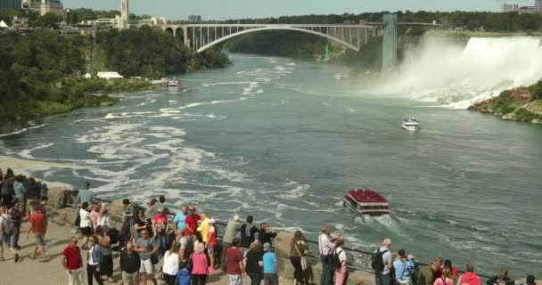 Tourists in Niagara Falls Ontario Canada — Stock Video