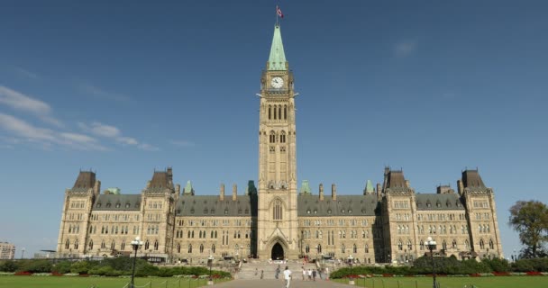 Edificio del Parlamento de Canadá en Ottawa Ontario — Vídeos de Stock