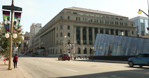 Здание Веллингтон в центре Оттавы, Онтарио, Канада — стоковое видео