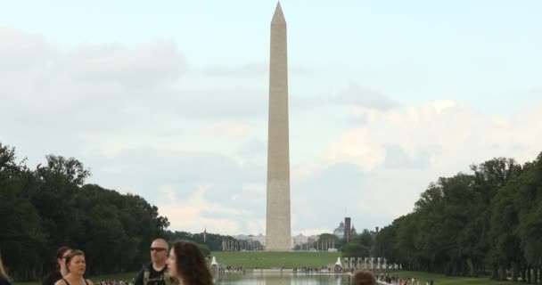 Пам'ятник Лінкольну на Національній алеї у Вашингтоні. — стокове відео