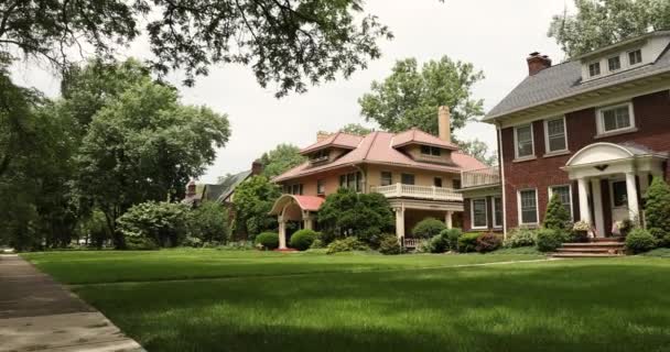 Zona residencial tranquila en los suburbios de Cleveland Ohio — Vídeos de Stock