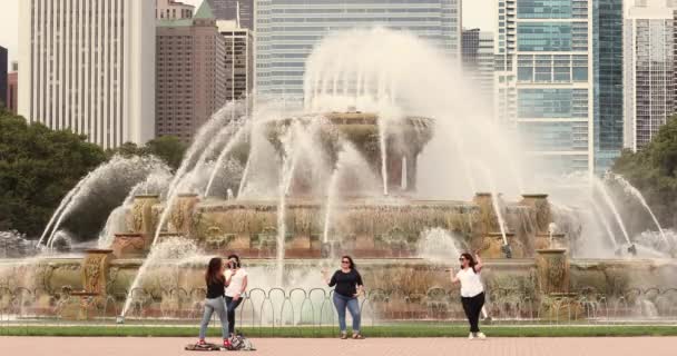 Chicago Illinois skyline et la fontaine de Buckingham — Video